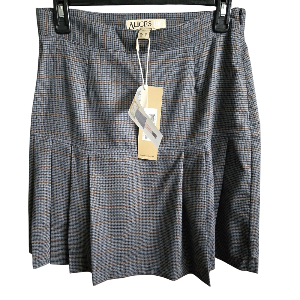 Alice’s Pig Dusty’s Drop Grey Plaid Pleated Skirt NWT Size 6